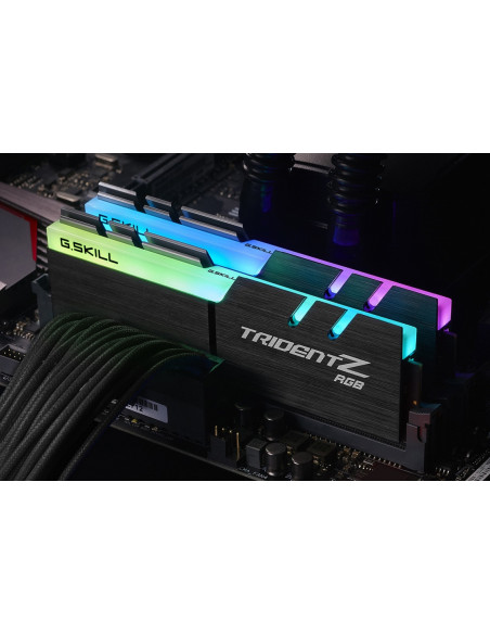 16GB (2x8GB) Trident Z RGB 3,2GHz