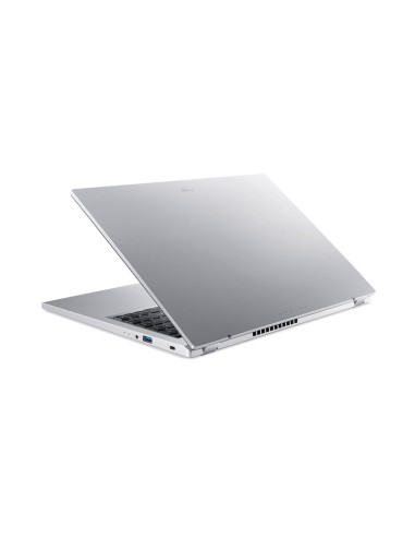 15.6" Aspire 3 Ryzen 5 7520U 8GB 512GB/NVMe W11H