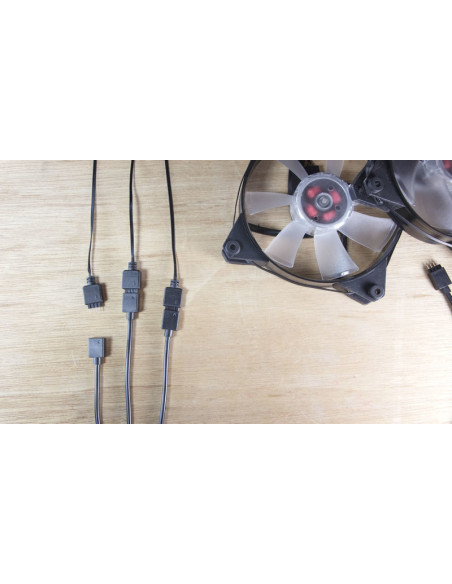 Trident cavo splitter da 1 a 3, lunghezza 580 mm, per collegamento con 3 ventole RGB