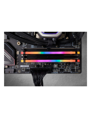 16GB (2x8GB) Vengeance RGB PRO 3,6GHz CL18 1,35V