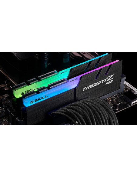16GB (2x8GB) TridentZ RGB 3,6GHz Dual Channel Kit CL18 1,35V