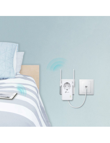 Range Extender with Passthrough 300Mbps Wi-Fi
